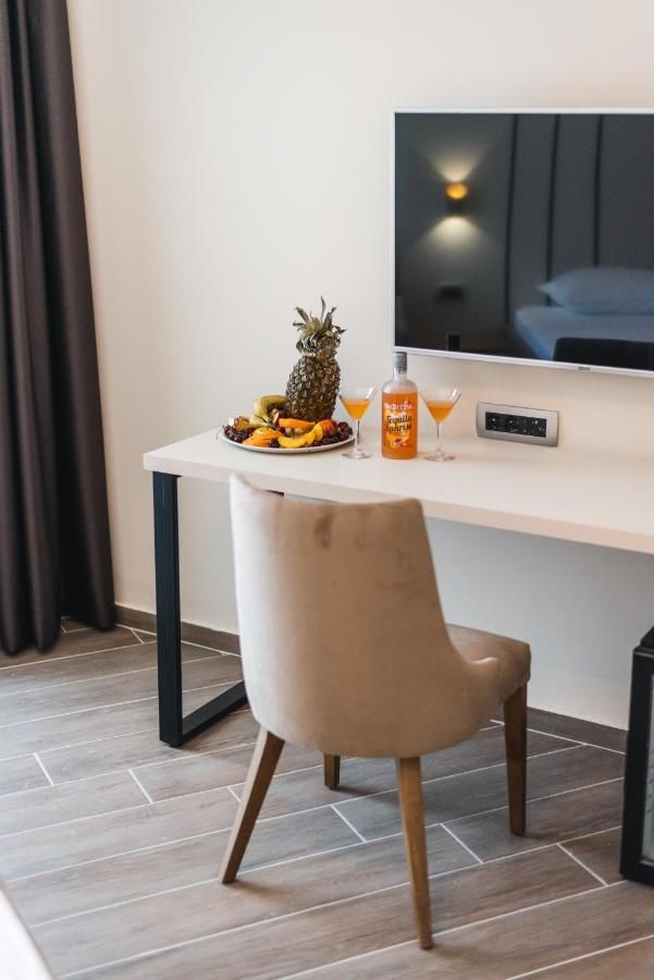 Отель Sunset hotel & beach Добра-Вода-33
